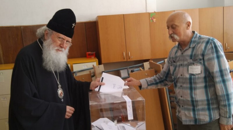 Патриарх Неофит гласува за Европейски парламент