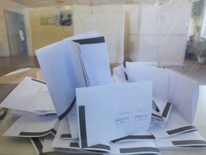 Ниска избирателна активност, към 17 часа е 26.22%
