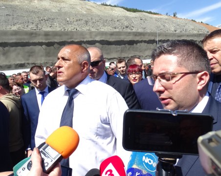 Борисов: Убеден съм, че българите не знаят какво се строи в България!