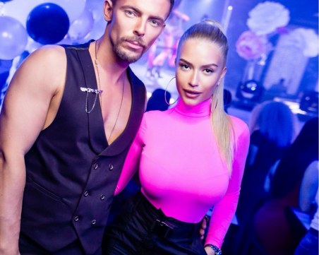 Trendsetter-ът на годината Панче Димитриев от Пловдив заедно с Тита в нощен клуб