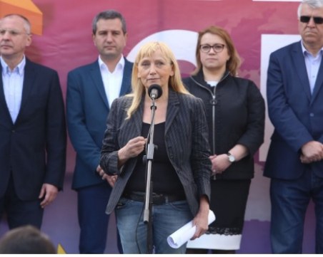 Йончева с най-много преференции, след нея Станишев – май става втори