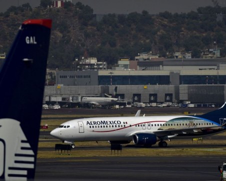 Муле погълна близо 300 пакетчета с кокаин. Издъхнал на борда на самолет