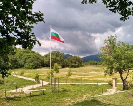 Празник в Старосел! Ретро рали и народни борби в селото