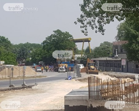 Пукнаха газопровод в Пловдив, полицията отцепи района