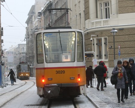 Запали се трамвай на столичния бул. 
