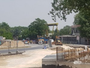 Пукнаха газопровод в Пловдив, полицията отцепи района