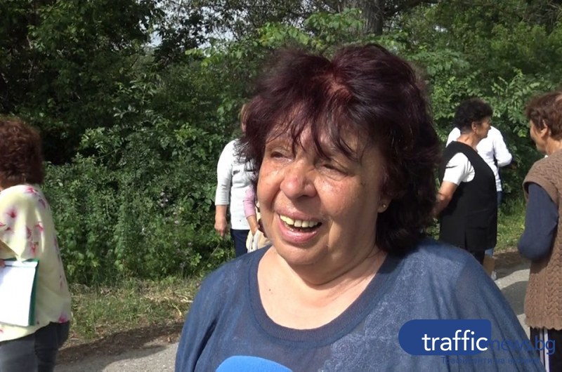 На 20 км от Пловдив: Не могат да погребат починали заради липсата на вода
