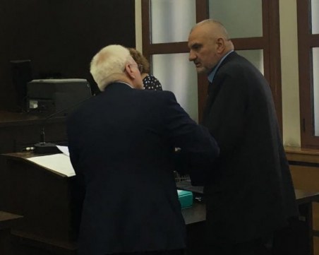 Екшефът на Онкото в Пловдив, обвинен за щети за хиляди лева, отново на съд