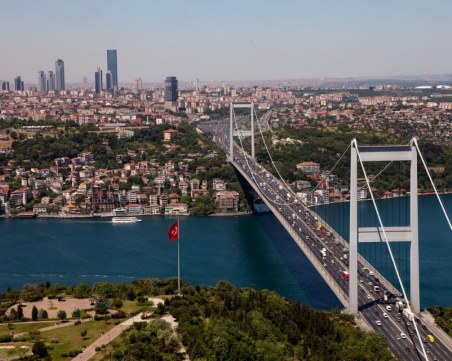 Незапомнени жеги мъчат Истанбул