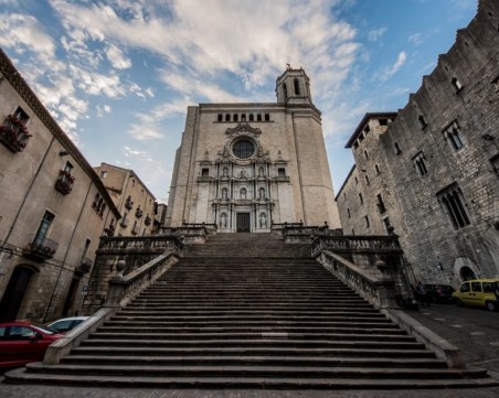 По стъпките на 