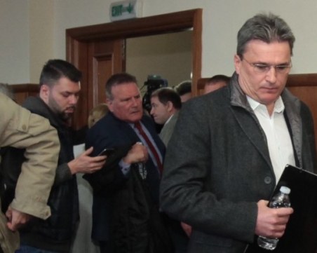 Цветан Василев и семейството му похарчили 78 милиона за 16 години