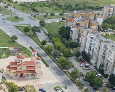 Зверско парно измъчи жителите на блок в Тракия