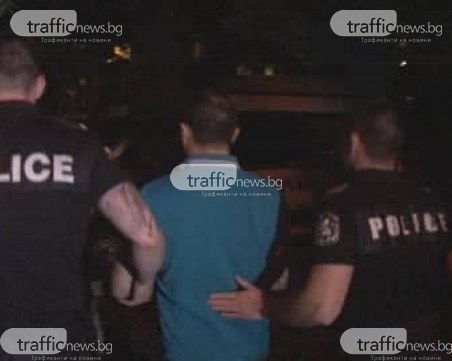 Изведоха Ральо Ралев с белезници от кметството, отведоха го в ареста