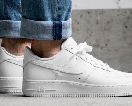 Как да почистим белите обувки?