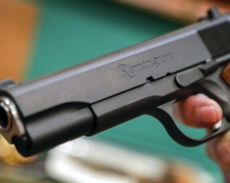 Мъж опря пистолет в главата на съседско дете в Стара Загора, плаши го с убийство