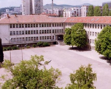 Петокласник отнесе шамари от батковци заради 