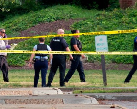 Общински служител застреля 12 колеги в САЩ