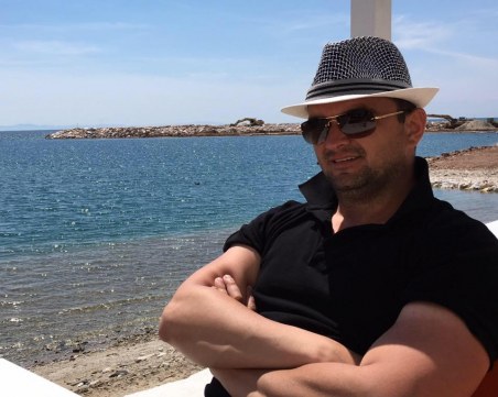 Бизнесменът, който уличи в корупция Ральо Ралев - приятел с кмета във Facebook