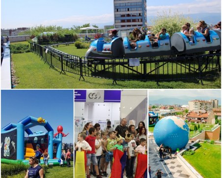 Скоростно влакче на покрива на мол пощури от радост децата на Пловдив за празника им