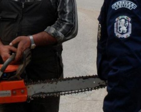 На смолянската сватба: Ром вилня с резачка, наряза краката на леля си!?