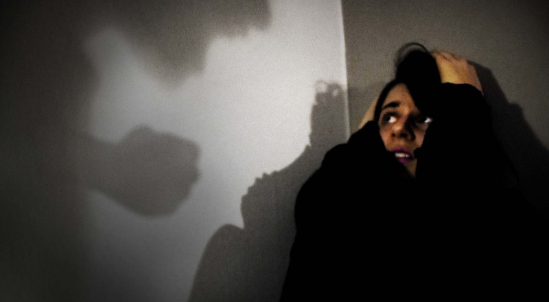 Влачене, побой… Брутален опит за изнасилване в хотел – предотвратен