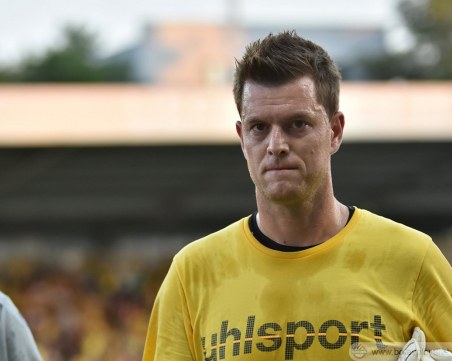 Ботев официално се раздели с вратаря Чворович