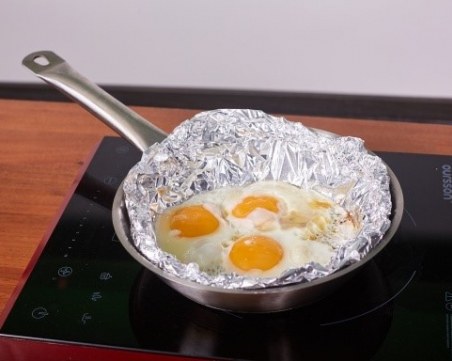 Хитри трикове с алуминиево фолио, за които изобщо няма да ви хрумне