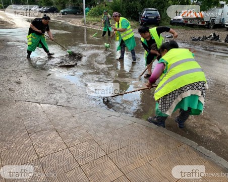 Пловдивските власти работливи, шахтите в ред, потопът – факт. Дъждът е виновен!?