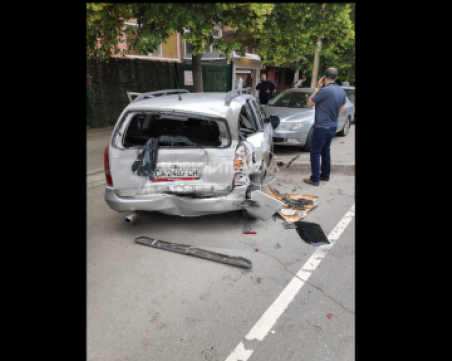 Рейс помете пет коли на светофар в София