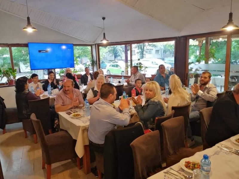 Пловдивските мюсюлмани се събраха на празнична вечеря за Рамазан Байрам