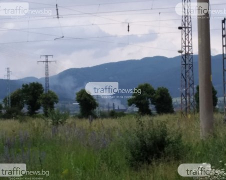 4 часа гасят пожара в Кремиковци, дим опуши квартала