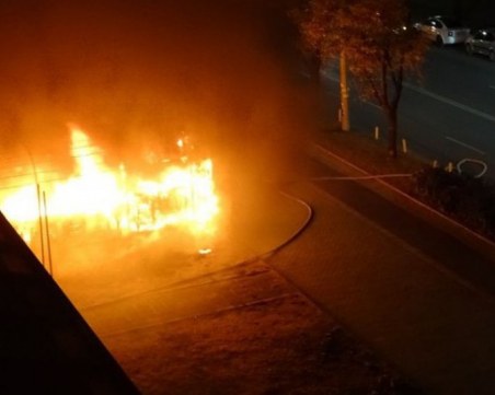 Голям пожар избухна на митницата в ГКПП Златарево