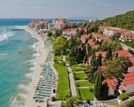 21-годишна сервитьорка издъхна в Бургас, чакат аутопсия