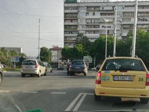 Лека катастрофа затруднява движението до Панаира в Пловдив