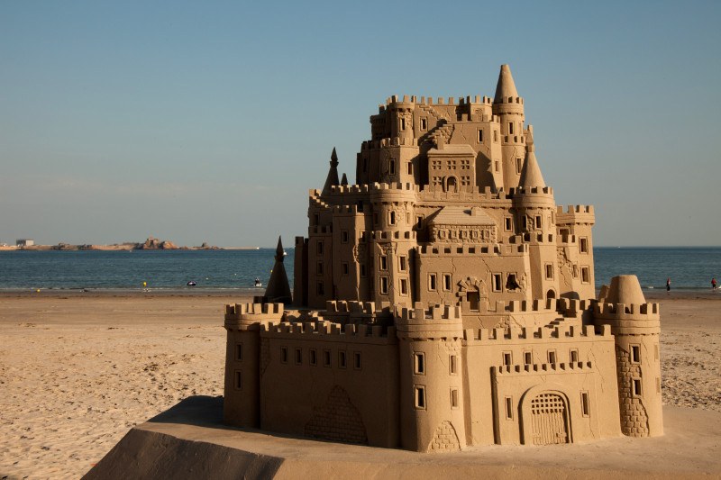 17-метров пясъчен замък счупи световен рекорд