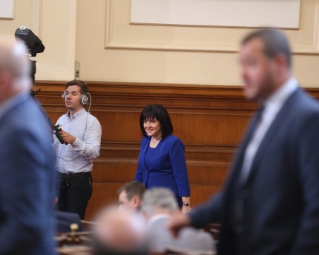 Ден след предложението за орязването на парите: Патриотите искат 5 лева на глас