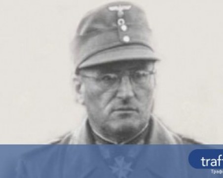 Любимец на Хитлер, поканен за съветски генерал от Сталин! Кой е човекът на плаката, разбунил Кюстендил?