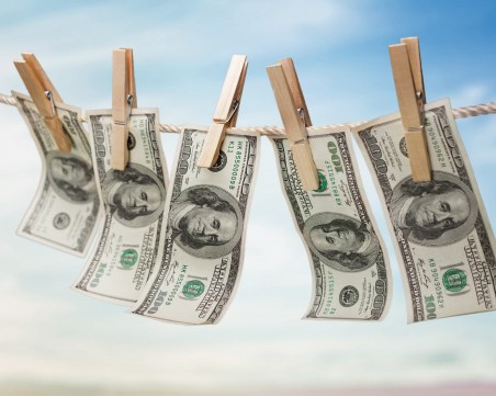 Мантрата на българина: Материалното пред всичко! 81% искат още, и още…