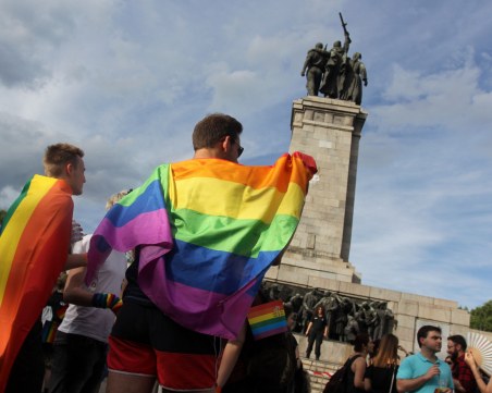 Под надслов 