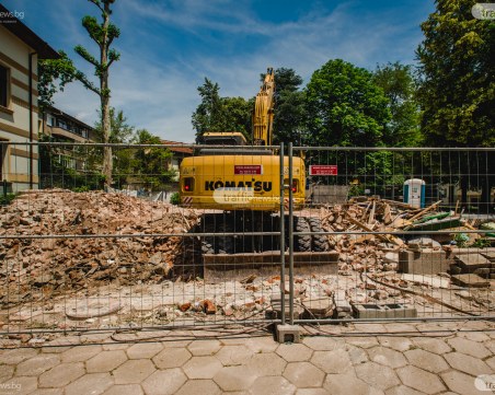 Реставрация по нашенски! Така инвеститор опази паметник на културата в центъра на Пловдив