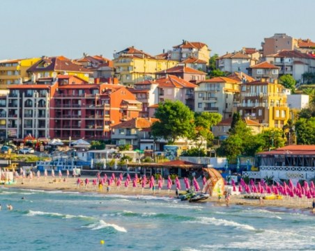 Руснаци пускат котва по морето ни, накупили са имоти за $5 млрд.