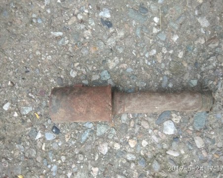 Невзривен боеприпас откриха в частен двор в Клисура