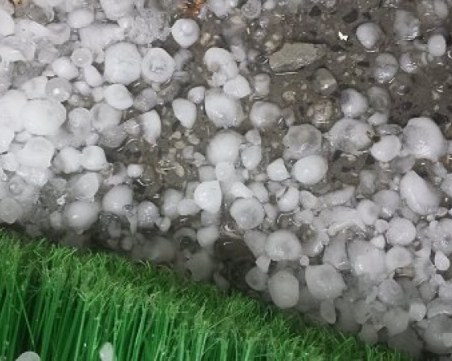 Градушка удари четири региона в Южна България