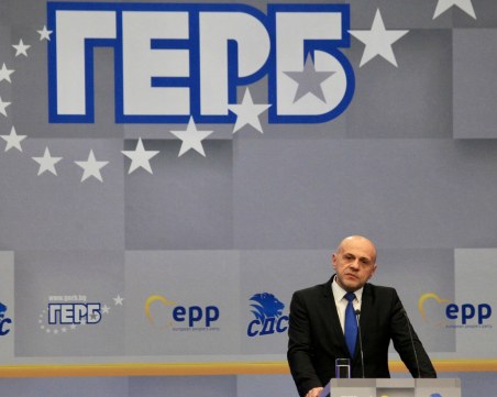 С левче – глас идват лобисти, спонсори… коментарът на Томислав Дончев