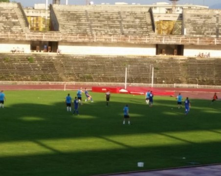 Спартак направи първата стъпка към завръщане в професионалния футбол