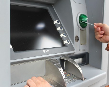 Взривиха банкомат с динамит в Атина