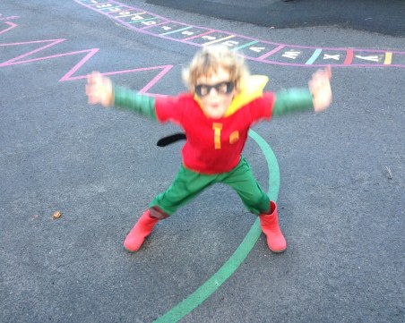 Скочи пред колата и се смей! Нова опасна игра 