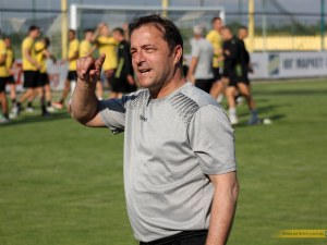 Новият треньор Желко Петрович с първа тренировка в Ботев