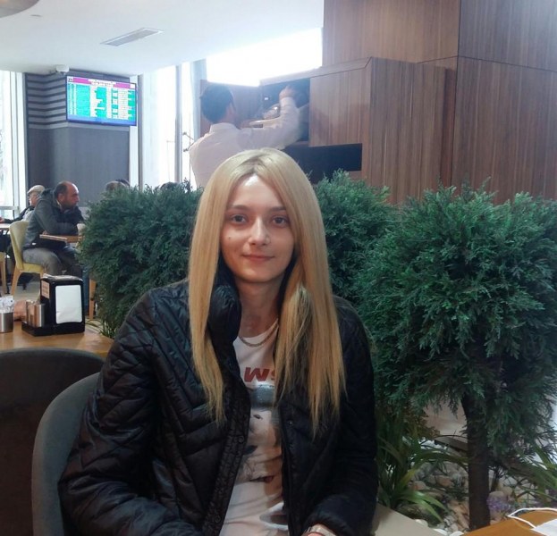 27-годишната Ивелина се нуждае от помощ! Български артисти ще пеят за нея