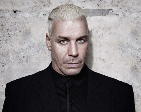 Фронтменът на 